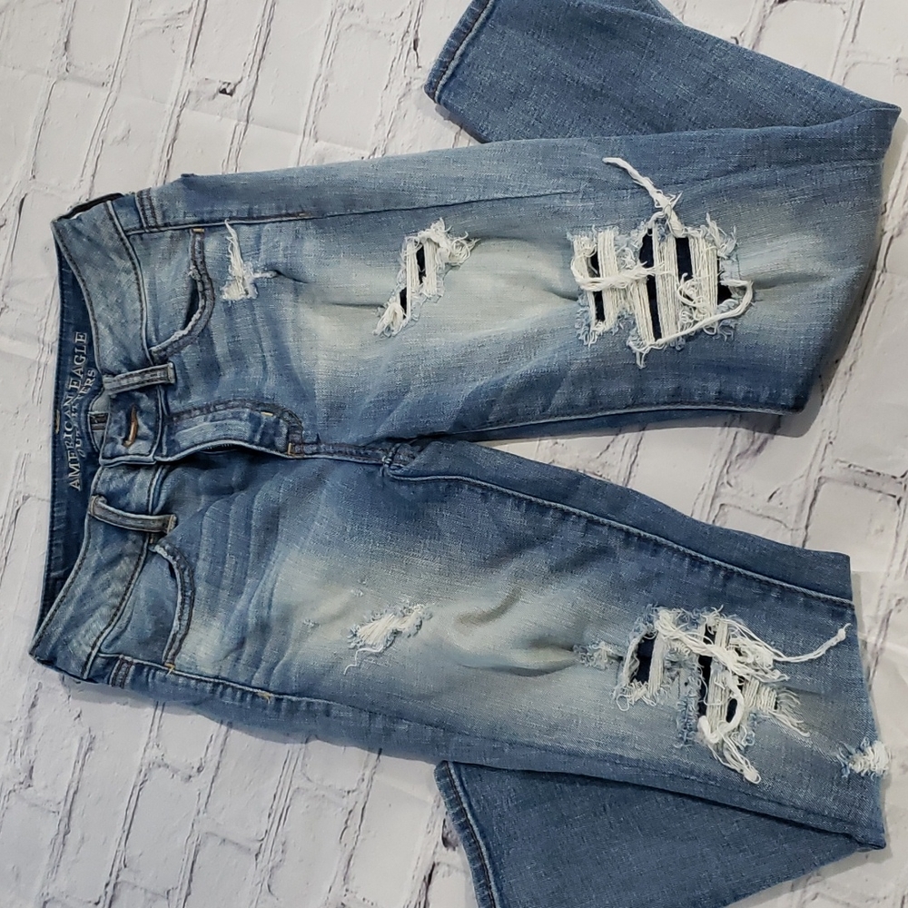American Eagle ripped high rise jegging jeans size 2
